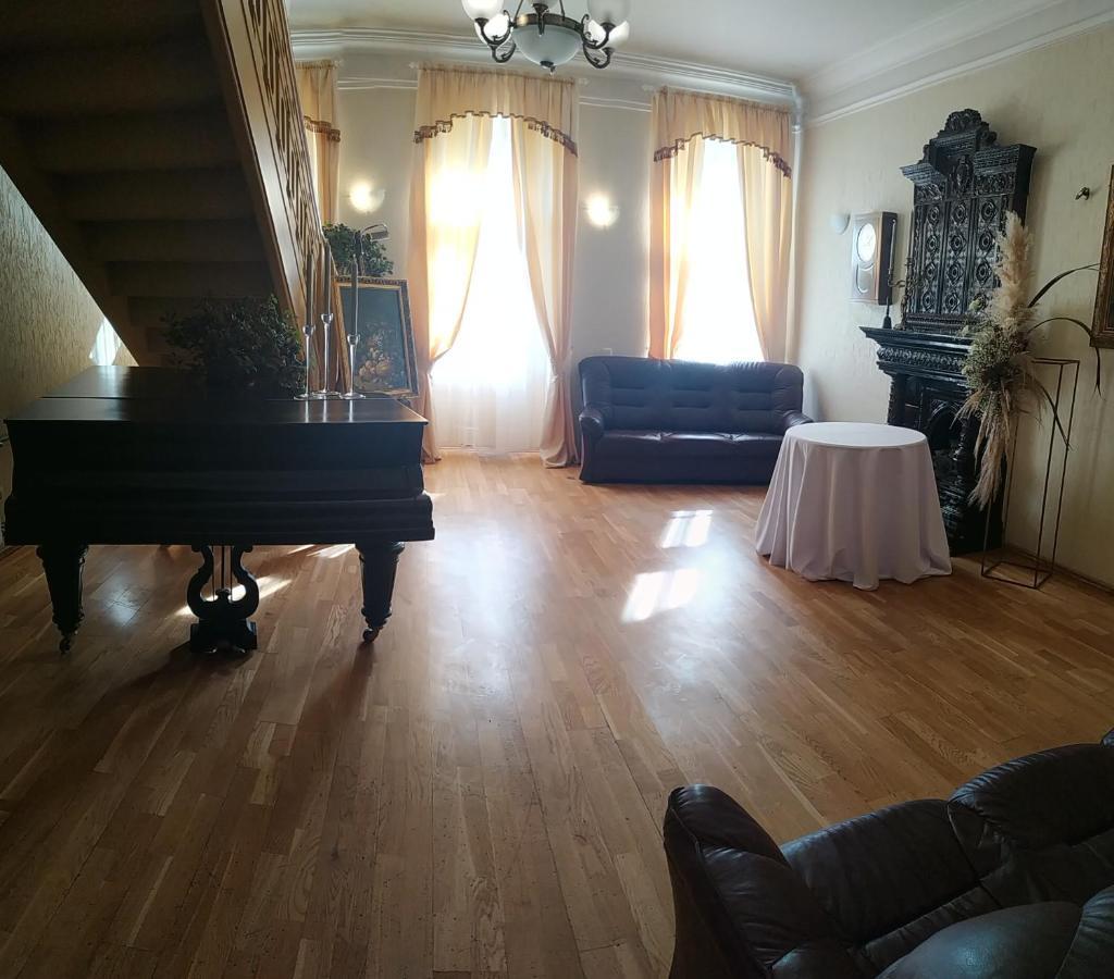 Sventes Muiza Hotel Buitenkant foto